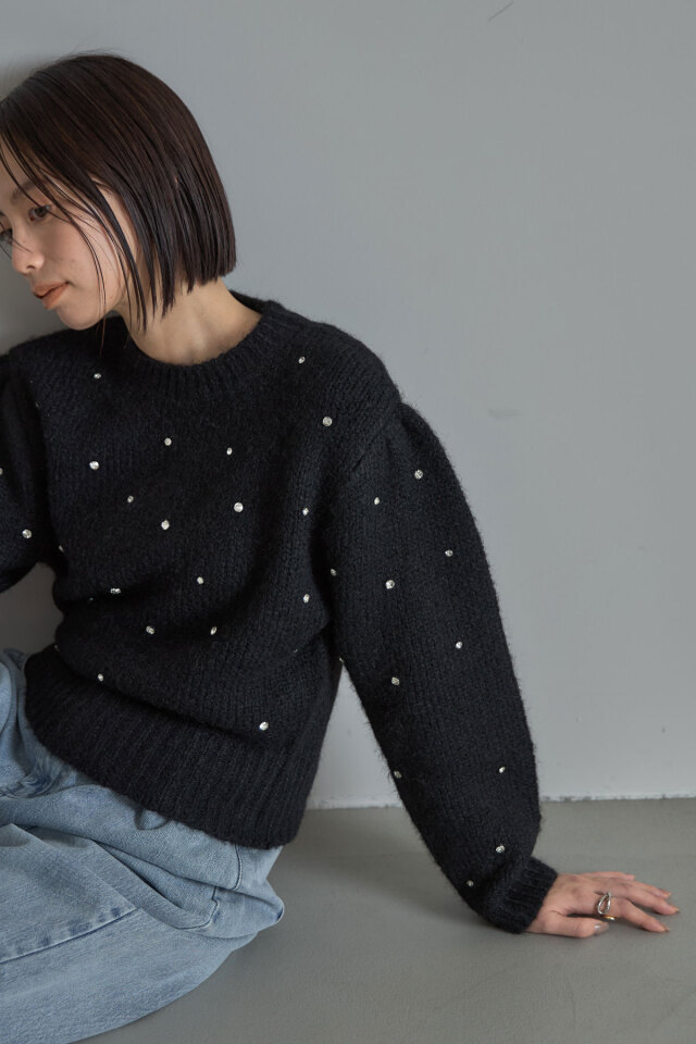 ランダムビジュー起毛ニットプルオーバー