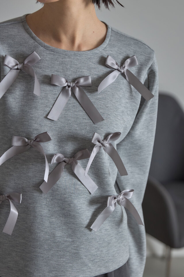 林田岬優さん着用】リボンボンディングプルオーバー