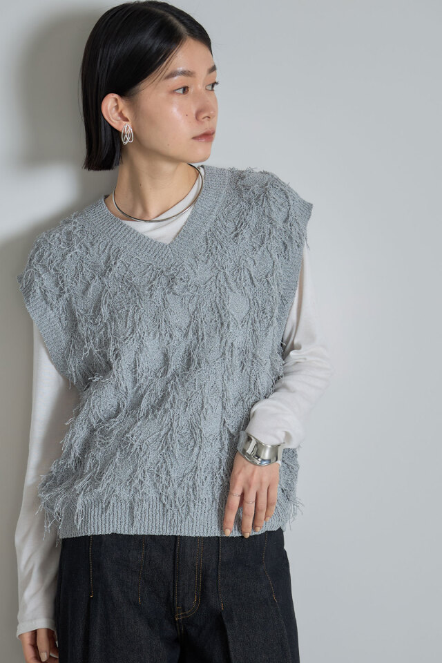 HEVE ヘイブ　ブラックフリンジVネックベスト HEVE ヘイブ ブラックフリンジVネックベスト HEVE ヘイブ ブラック