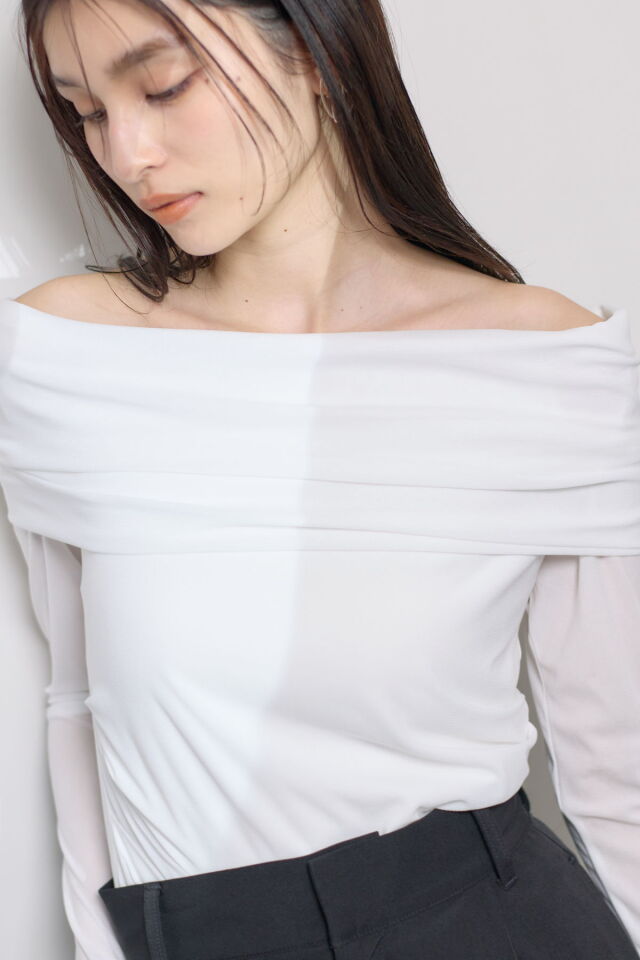 チュールオフショルプルオーバー