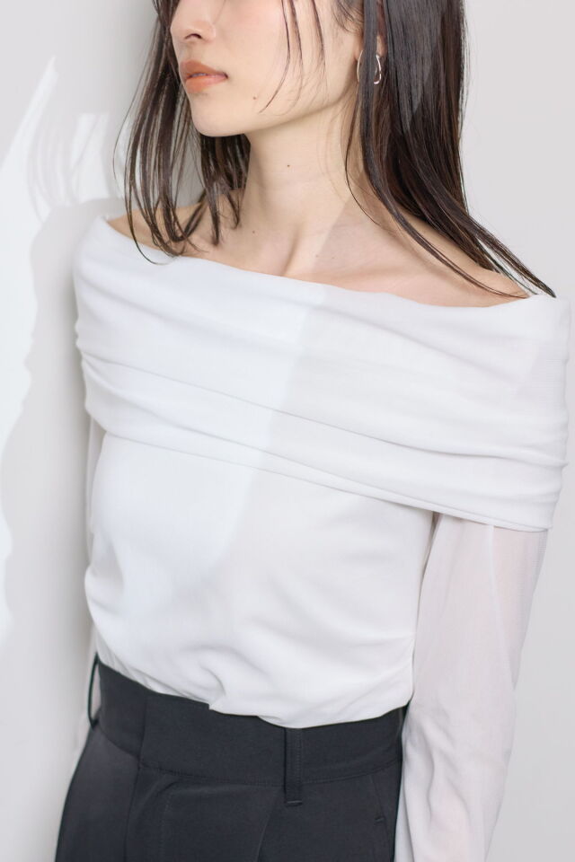 チュールオフショルプルオーバー