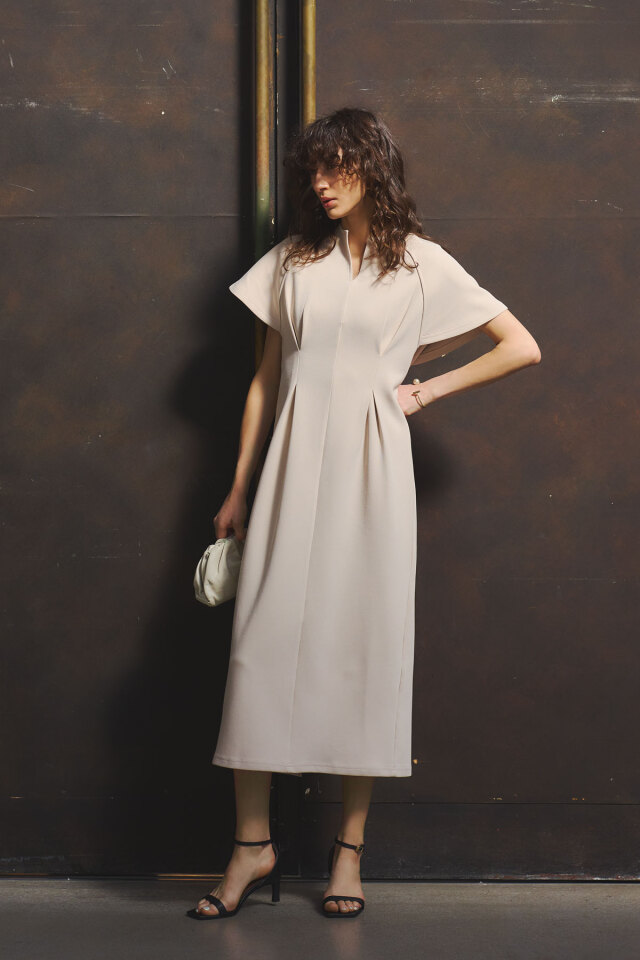 ウエストタックカットワンピース