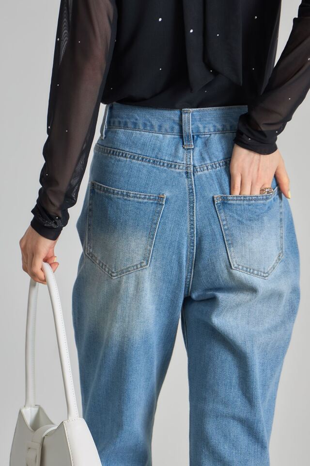 セミフレアデニムパンツ