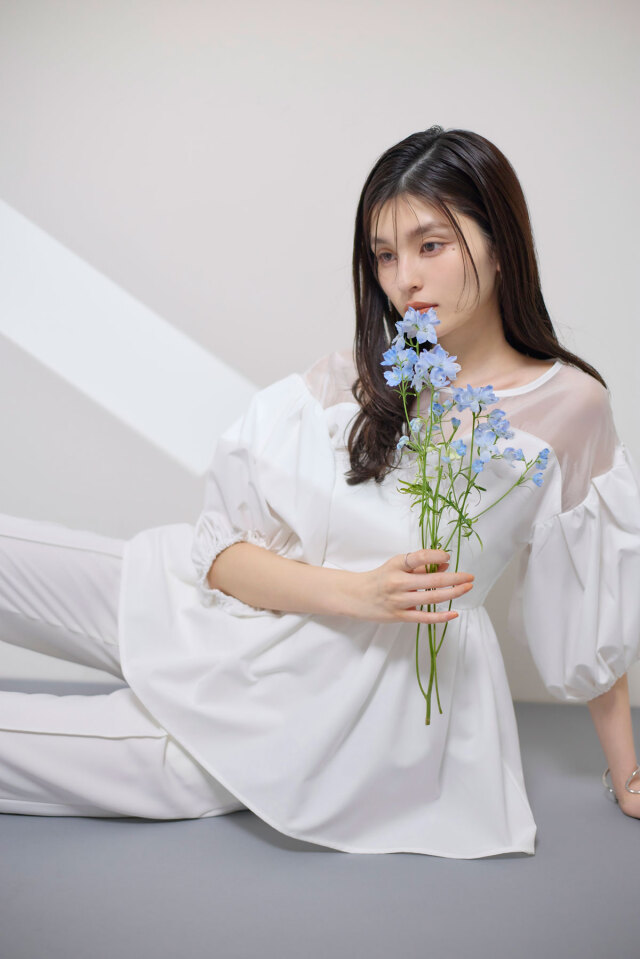 ボリュースリーブブラウス