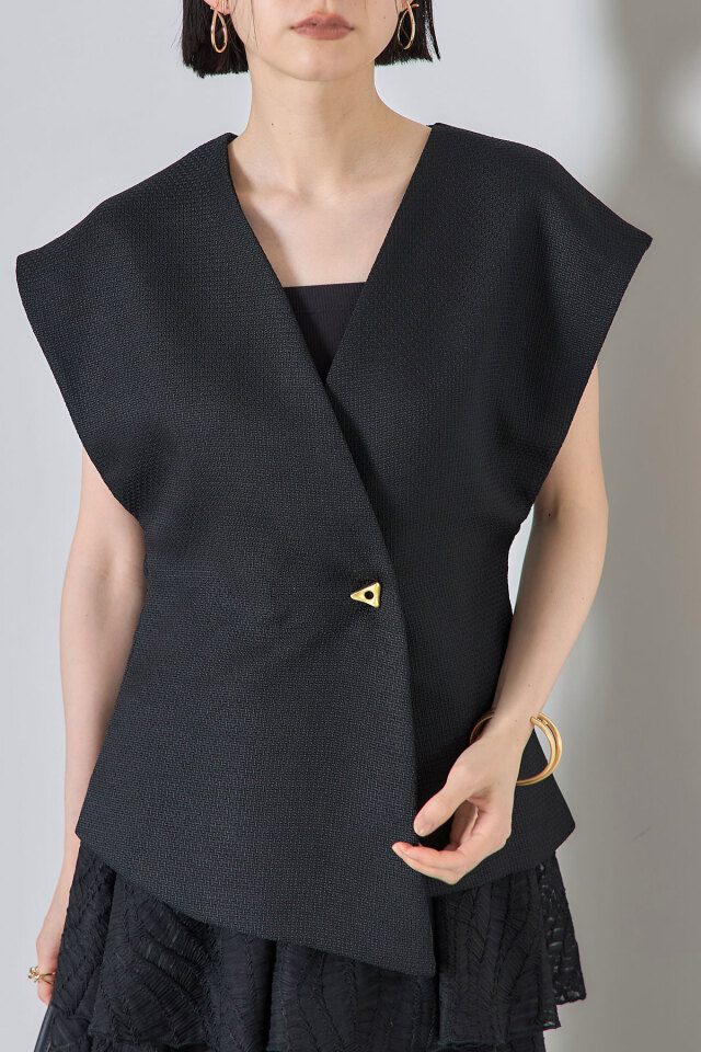 神山まりあさん着用】アシメ変形ツイードベスト