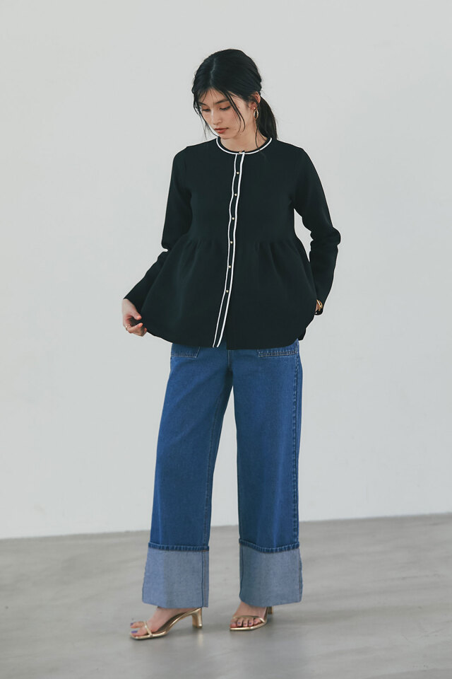 【MOMO COLLECTION】スウェットライクAラインパールペプラムニット MOMO COLLECTION】スウェットライクAラインパールペプラムニット