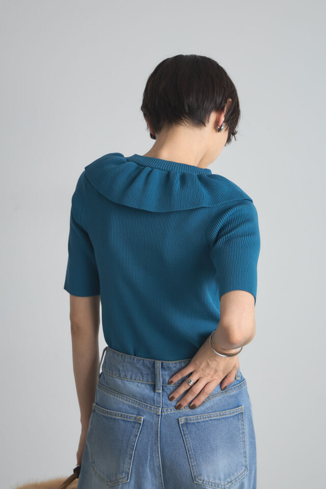 No.16SOV D38 CSQU[厚みのあるオーバル形状 フリルネックニットプルオーバー