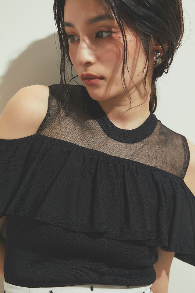 sono フリルニット　very　雑誌掲載 時短オシャレに【フリルカーデ】がおすすめ！1枚で華やいで
