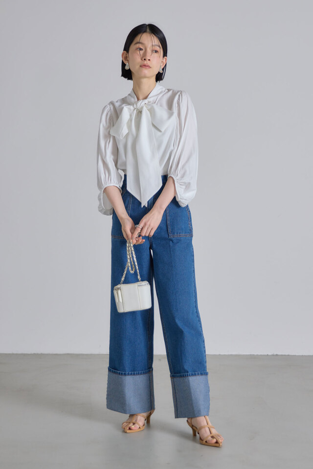 ボウタイリボンブラウス