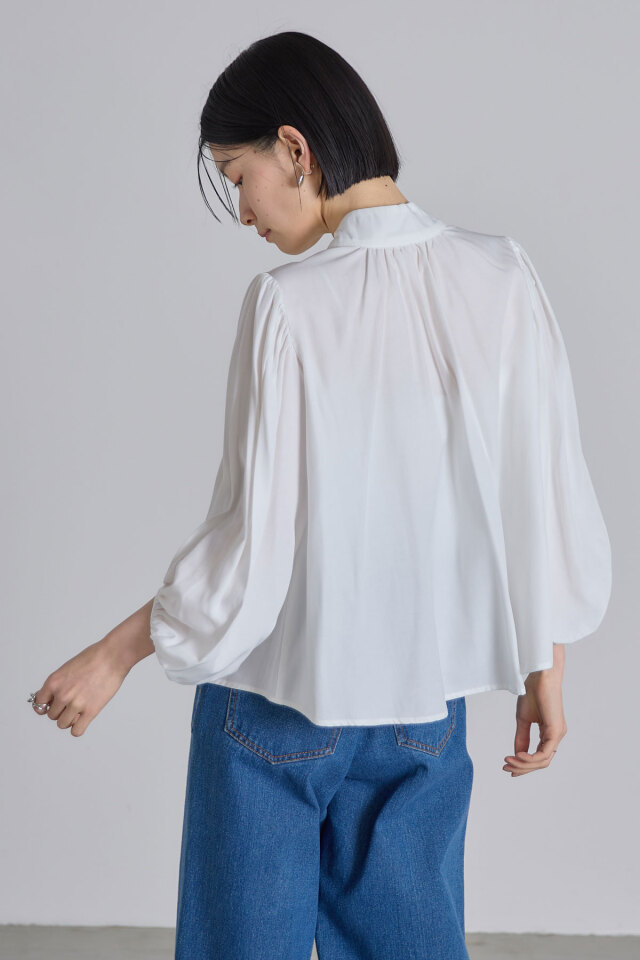 ボウタイリボンブラウス