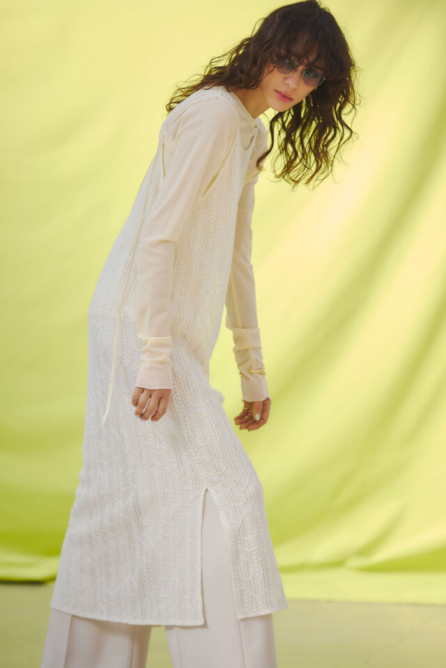 Chloe シルクワンピース　ベルト付き コードレースキャミワンピース