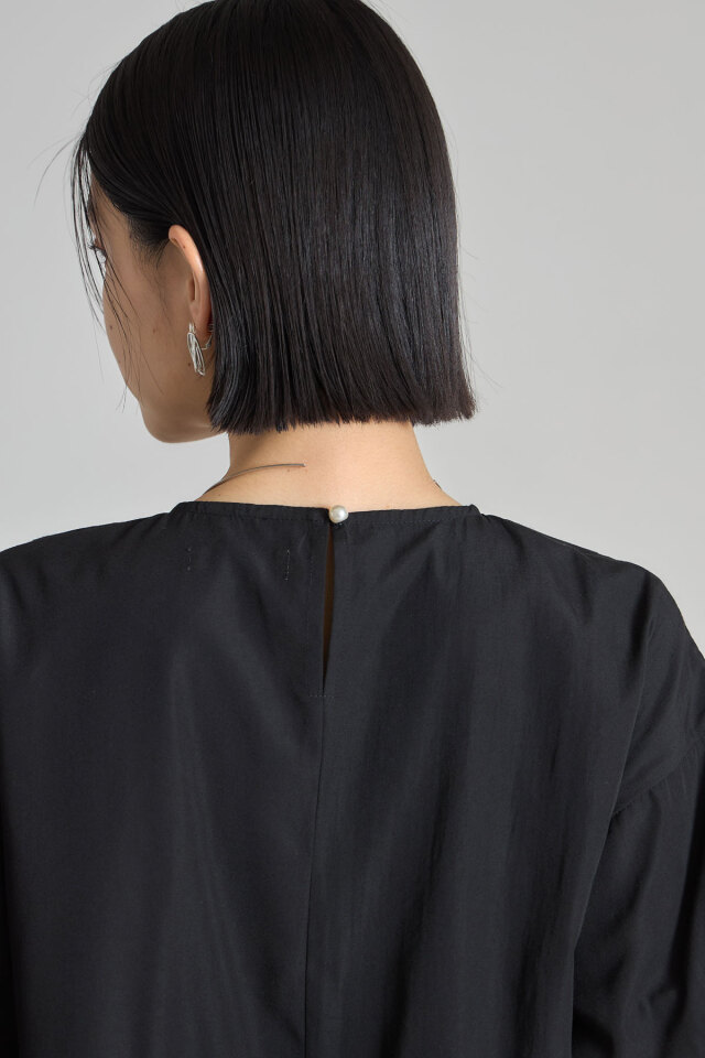 松木育未さん着用】ボリュームブラウス