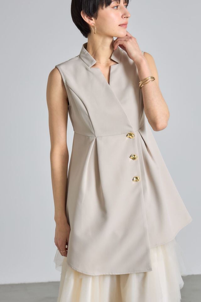 デザインボタンアシメジレ