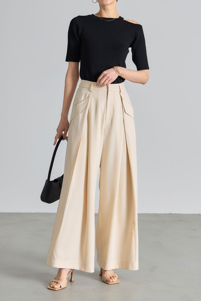 INTERIM / フレンチアーミーチノ/ ワイドテーパード2タック INTERIM/FRENCH ARMY CHINO 2-TUCK WIDE TAPERED SLACKS (BEIGE)