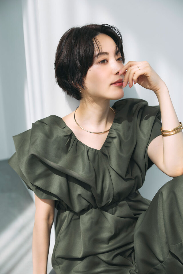 【佐藤優里亜さん着用】ボリュームスリーブロンパース＊SALE品につき返品/交換/注文確定後の変更キャンセル不可＊