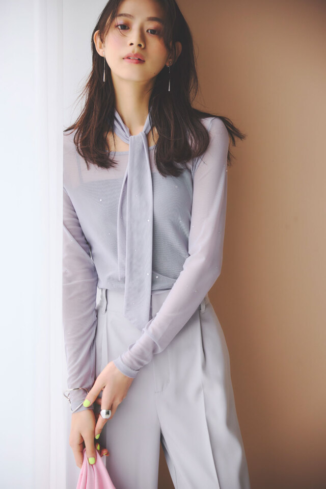 【2025 Summer SALE！】【松木育未さん着用】タイ付きビジューカットソー＊SALE品につき返品/交換/注文確定後の変更キャンセル不可＊
