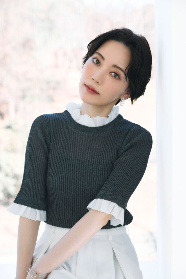 【2025 Summer SALE！】【佐藤優里亜さん着用】異素材フリルニットプルオーバー＊SALE品につき返品/交換/注文確定後の変更キャンセル不可＊