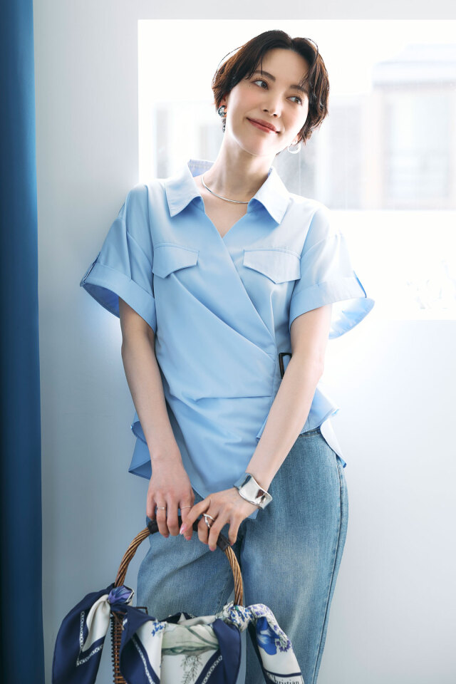 【2025 Summer SALE！】【佐藤優里亜さん着用】ウエストベルト付きカシュクールブラウス＊SALE品につき返品/交換/注文確定後の変更キャンセル不可＊