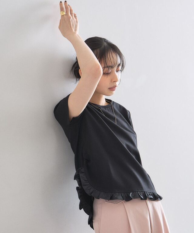 ラウンドヘムフリルTシャツ