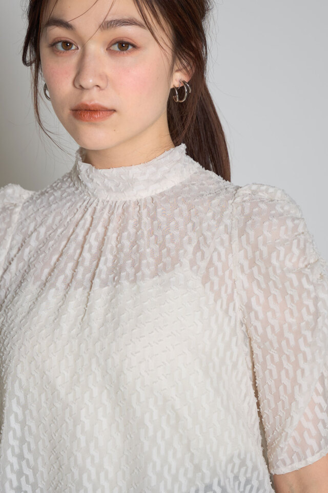 前後2WAYシアージャガードボウタイブラウス