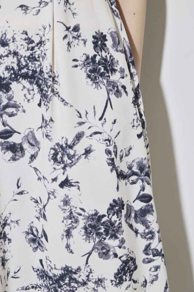 花柄スクエアバルーンワンピース