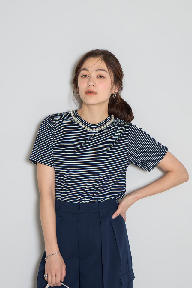 パール付きTシャツ