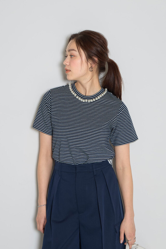 パール付きTシャツ
