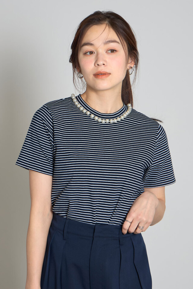 パール付きTシャツ