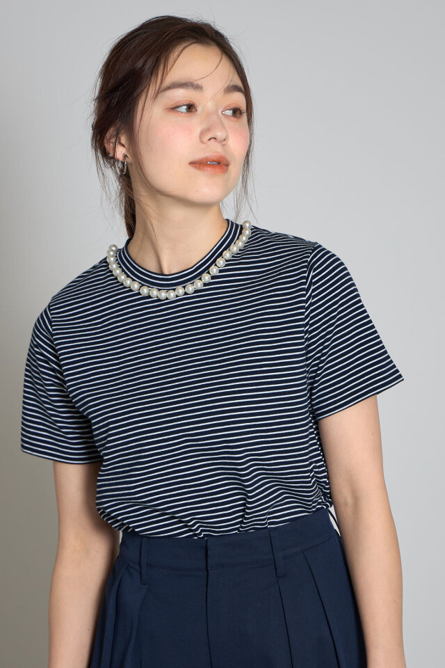 パール付きTシャツ