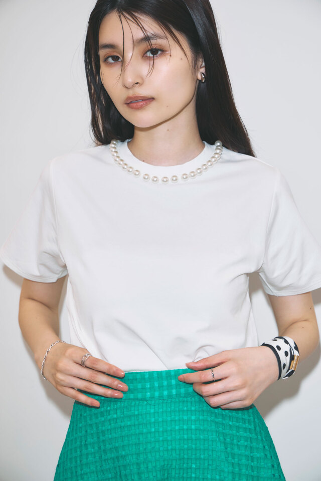 えまか♡ パール付きTシャツ