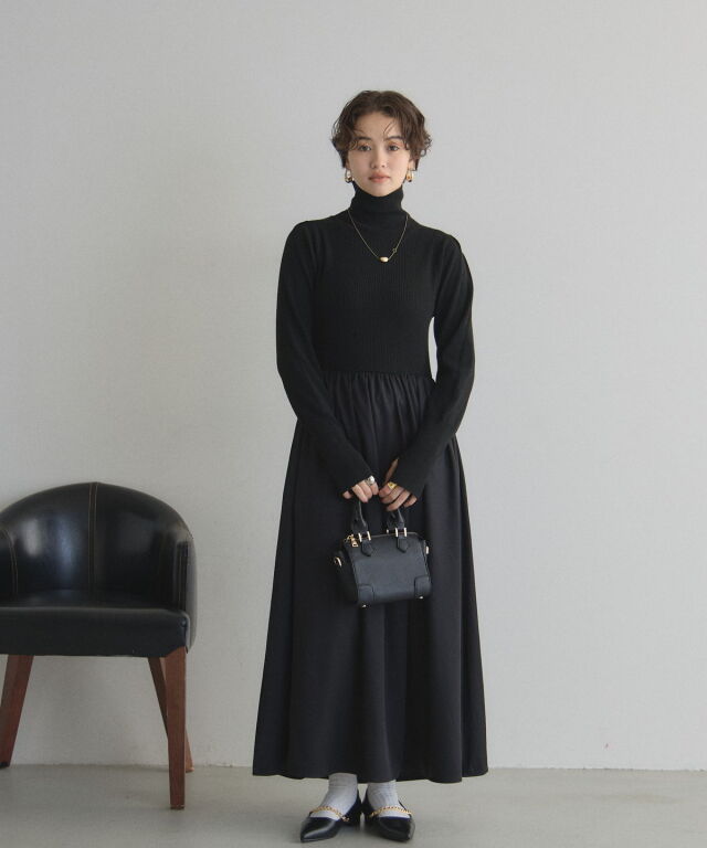 オフィシャルサイト限定】ハイネックニットドッキングワンピース