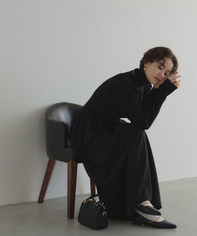 オフィシャルサイト限定】ハイネックニットドッキングワンピース