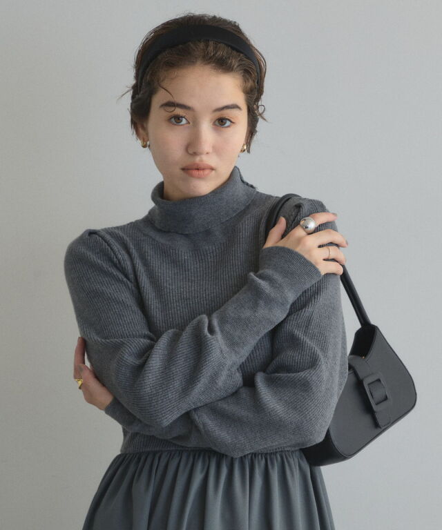 オフィシャルサイト限定】ハイネックニットドッキングワンピース