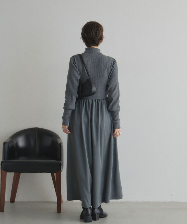 オフィシャルサイト限定】ハイネックニットドッキングワンピース