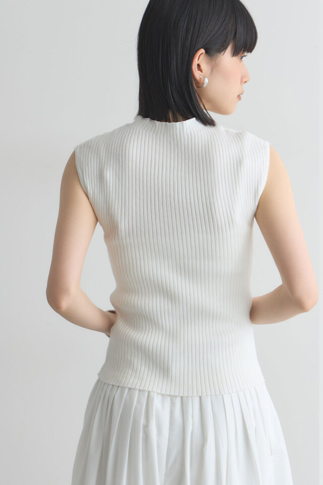 フレンチスリーブプチハイネックリブニット