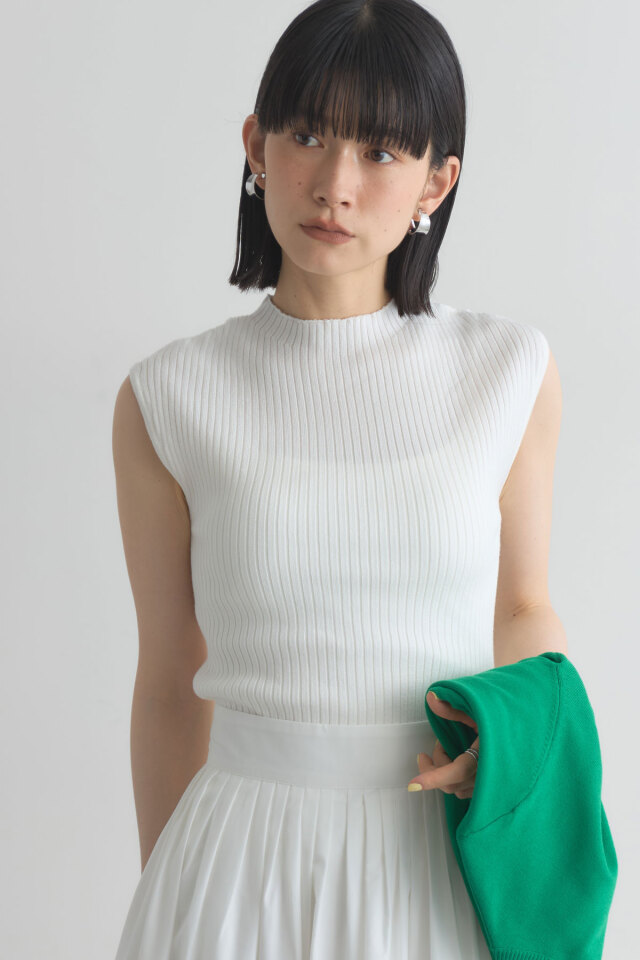 フレンチスリーブプチハイネックリブニット