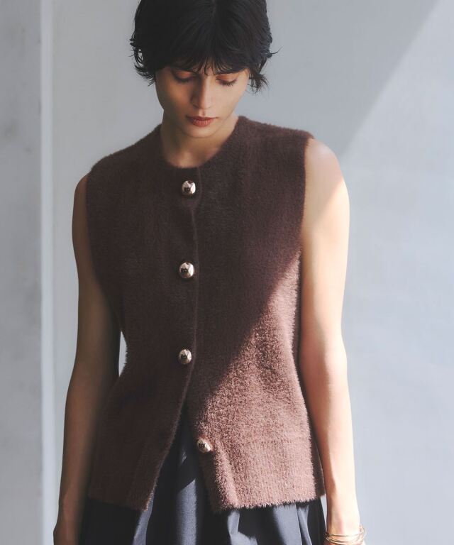 10月29日オフィシャルサイト限定少量再販！ゴールド釦フェザーニットベスト《うさぎニット》