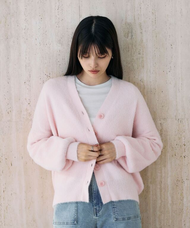 【宮本茉由さんカタログ着用】フェザーニットオーバーサイズカーディガン  《うさぎニット》
