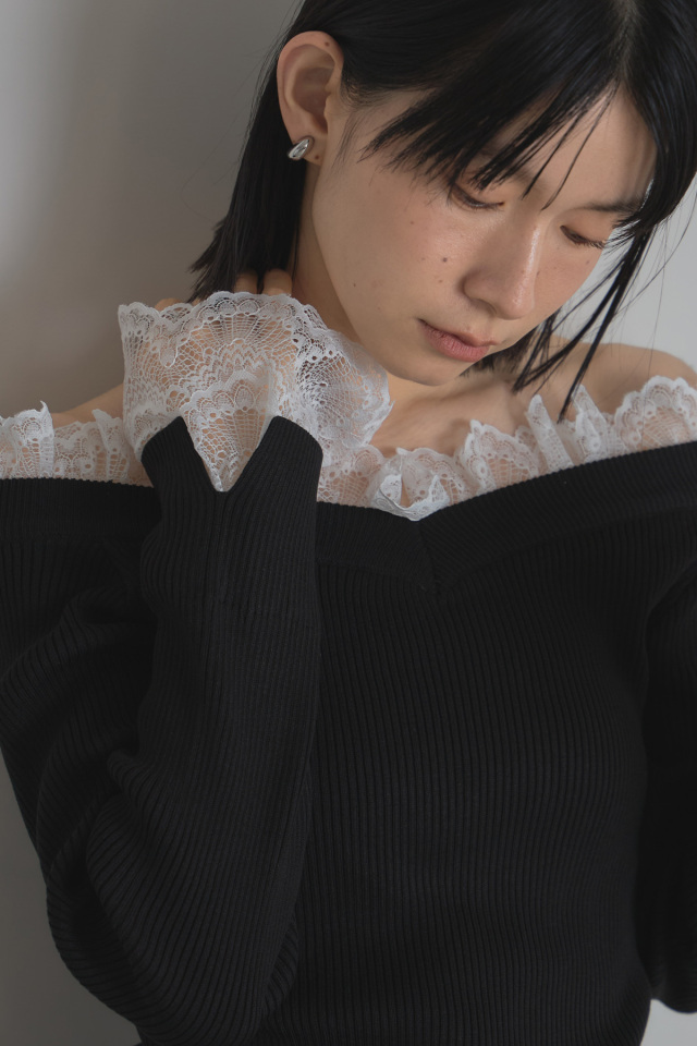 美香さんコラボ】レース付きオフショルニット