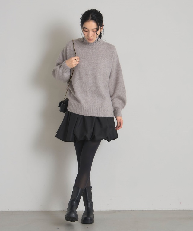 バックスリットハイネックニットプルオーバー