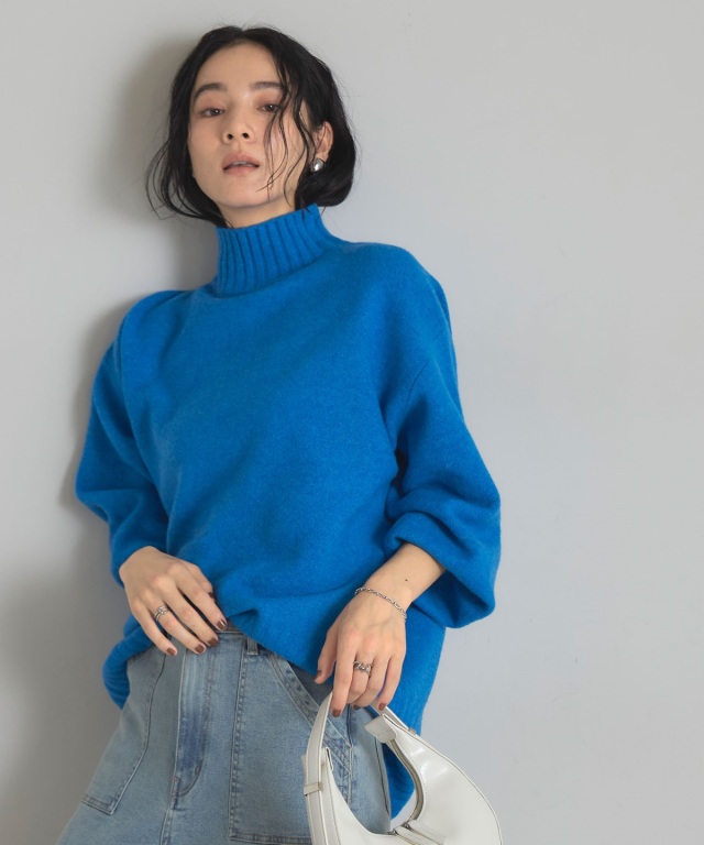 バックスリットハイネックニットプルオーバー