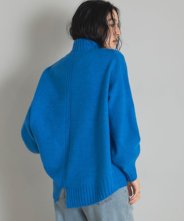 バックスリットハイネックニットプルオーバー