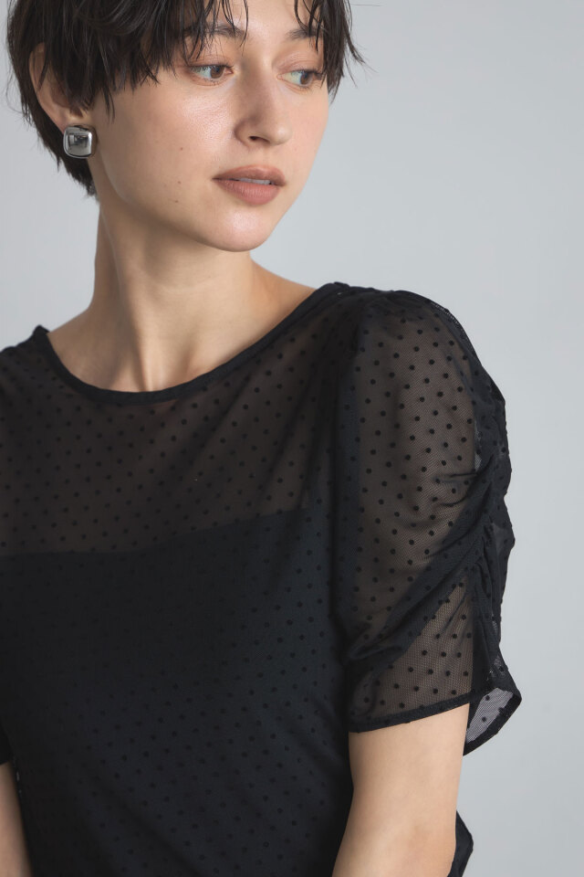 シアードットシャーリングスリーブブラウス