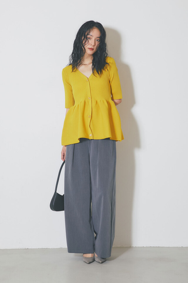 ダブルベルトタックワイドパンツ