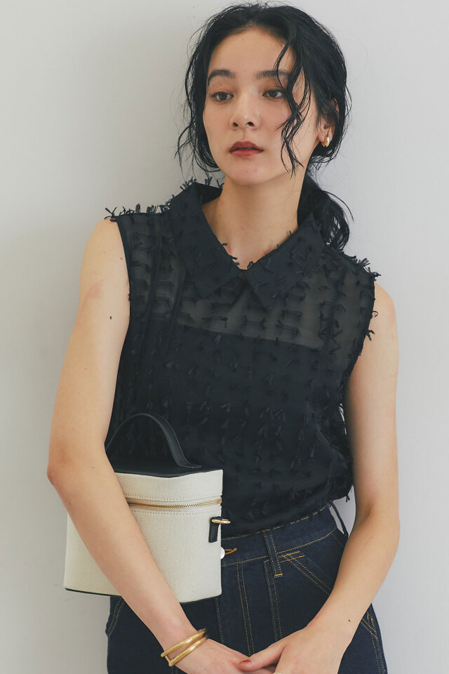 フリンジジャガードノースリーブブラウス