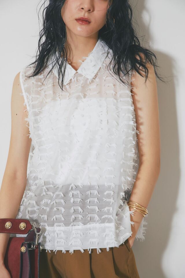 フリンジジャガードノースリーブブラウス