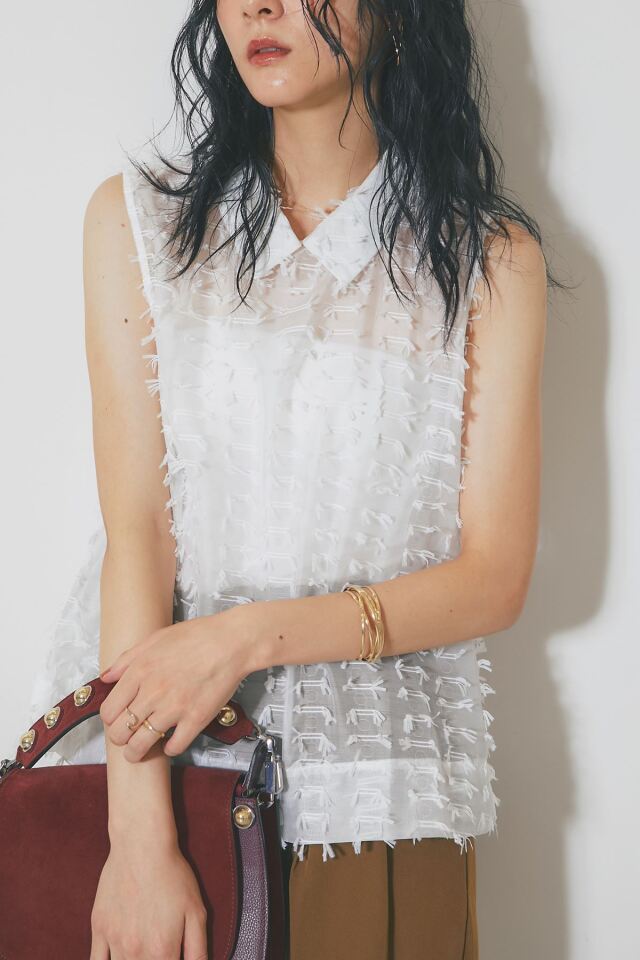 フリンジジャガードノースリーブブラウス