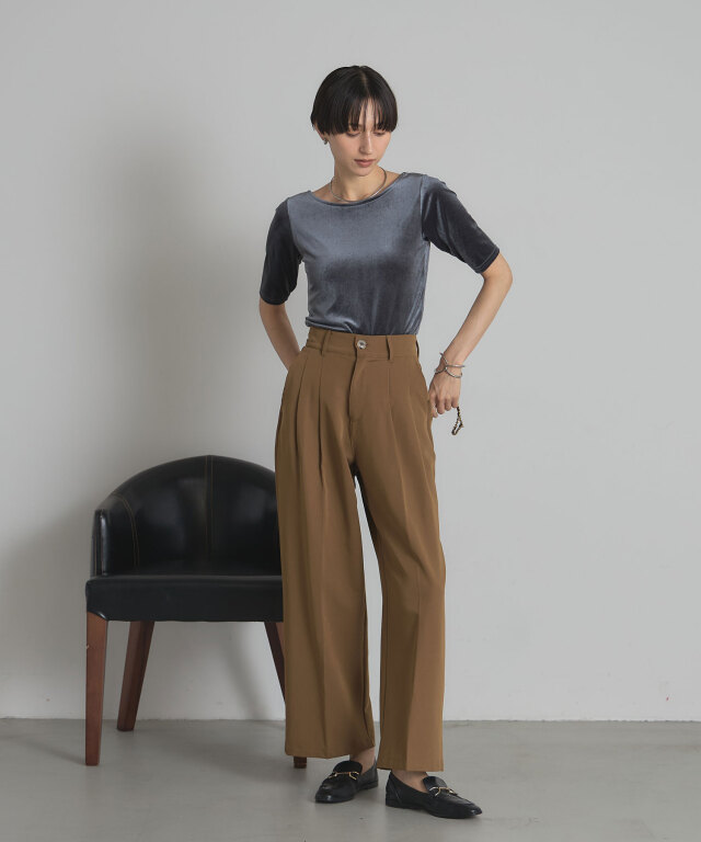 ハーフスリーブベロアトップス