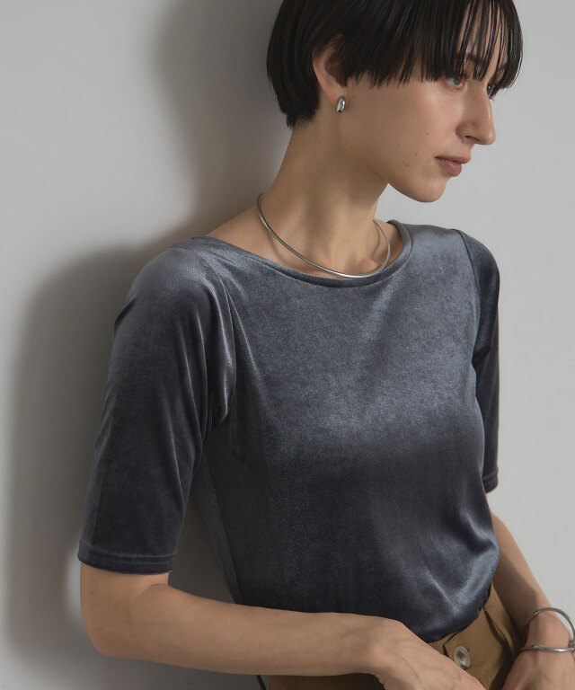 ハーフスリーブベロアトップス