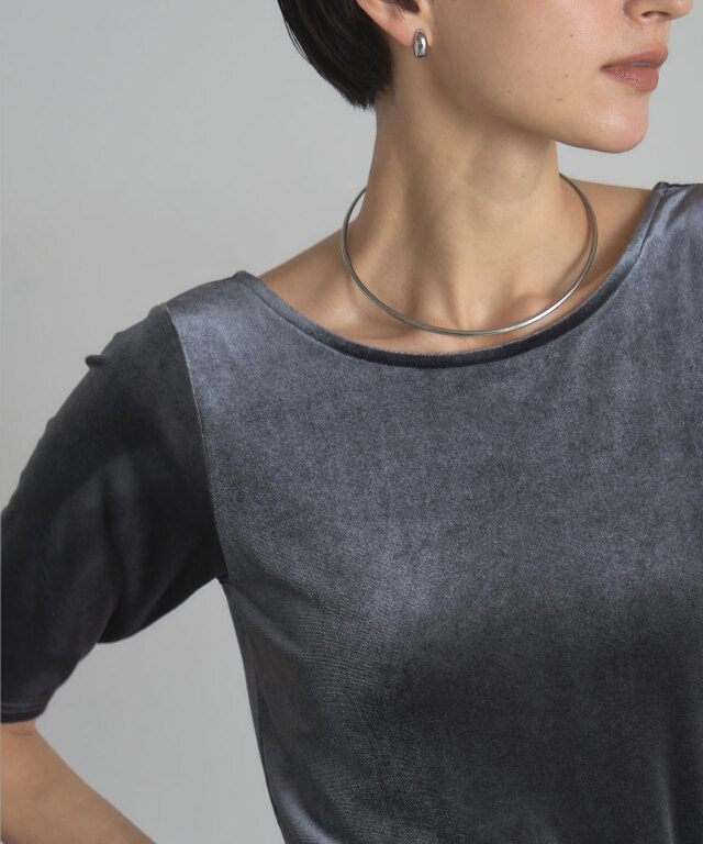 ハーフスリーブベロアトップス